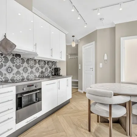 Urban Elegant Apartment
