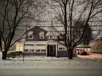 Decatur Dreamer LOCATION! Stunning property one block from Seneca Lake harbor! - 무료 와이파이