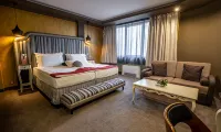 Diplomat Plaza Hotel & Resort - breakfast