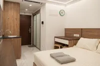 Elegant and Stylish Studio @Sky House BSD - 2 stjerner