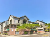 Heritage Square Apartments Hotels near Ipic Shopping Centre