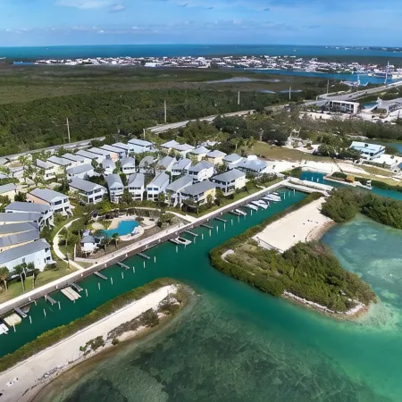 Single Family Home In Angler's Reef Gated Community, Beaches,Marina,Heated Pool