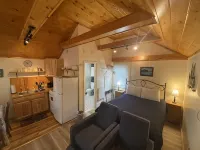 Pine Grove Cottages - Pet friendly