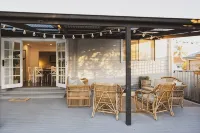 Halcyon Days the perfect getaway, Sundays late check out, pet friendly! - 4-Star