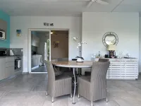 Contemporary villa with 2 suites, 90 m2, private pool - Villas