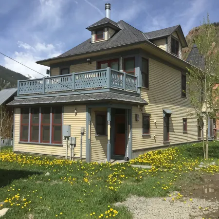 A Perfect Landmark Victorian in the Heart of Town