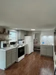 Cozy 1-bedroom house with AC and WiFi in charming Farmington - Homestays