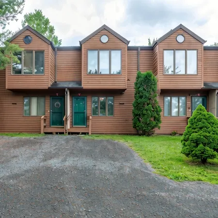 Redwood Retreat in Windham - Pool! Tennis!
