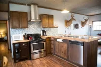 Sandstone Point Vacation Cabin - McConnelsville