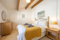 Sandymouth Lodge - Peaceful Spot Close to Sandy Beaches