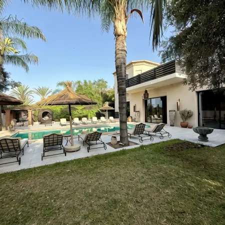 Stunning Mountain Views, on a  Golf Course, Private Pool & Gardens