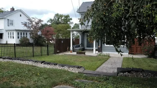 Charming 3-bedroom house with AC, fitness equipment, WiFi in brilliant Brewster