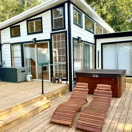 Charming Lakeview Lakehouse, Escape to Toledo Bend Lake, Hemphill, TX