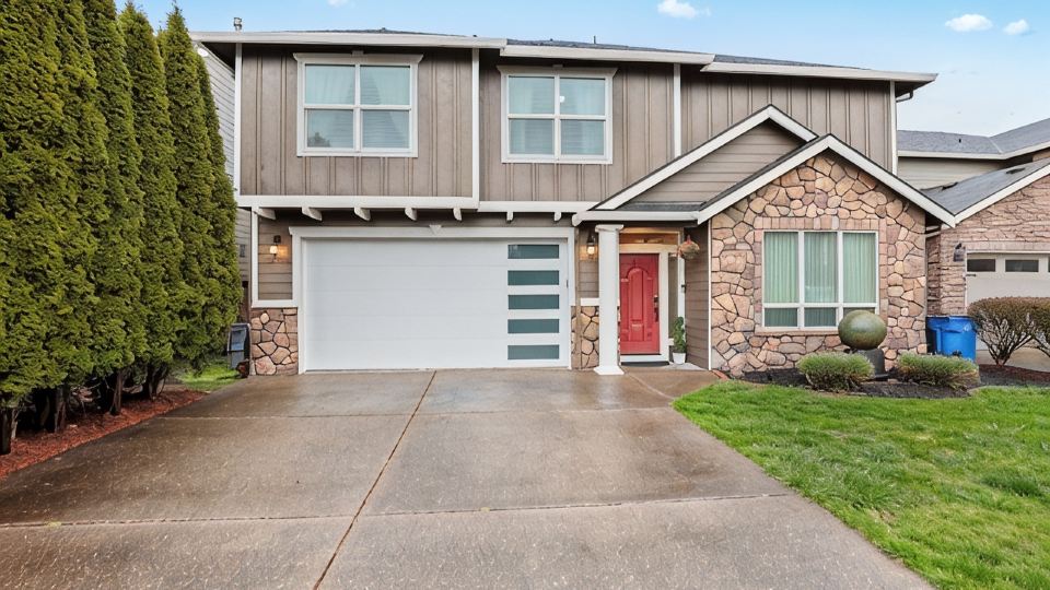 Charming 4-bedroom family friendly house with WiFi and AC in fabulous Vancouver