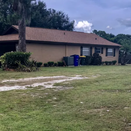3 Bedroom House Near Lake June