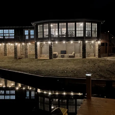 Cozy Lake Front Home with Private Boat Launch/Dock