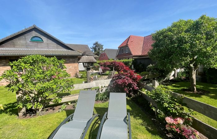 Quietly located vacation apartment with garden