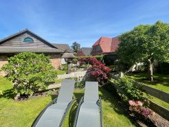 Quietly located vacation apartment with garden