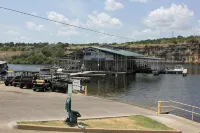 POSSUM KINGDOM LODGE: AMAZING LUXURY HOME --- HELL' S GATE - Boutique