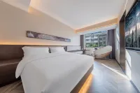 Journey Hotel - parking