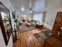 Enjoy this spacious ranch-style house next to the quilting capital of the world. - Wifi