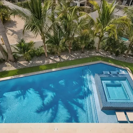 New Beach House! Hot Tub and Heated Pool!