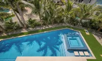 New Beach House! Hot Tub and Heated Pool! - Swimmingpools
