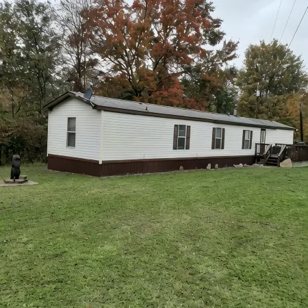 Sharon's Run Lodge  is a cozy 3 bedroom/2 bath in the heart of Elk county.
