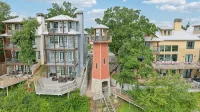 Community Pool, Fishing Ponds, Hot Tub, 2 King 2 Queen+Beds Single Story