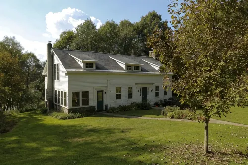 #1 Location for CDP. Fire-pit & Fishing Pond. FUN & Private. 5 bedrooms, 3 baths - Wi-Fi