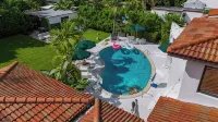 Ultimate Fifa Villa W/ Soccer Field, Pool, Sauna, Games & Concierge Services! -  Holiday Villas
