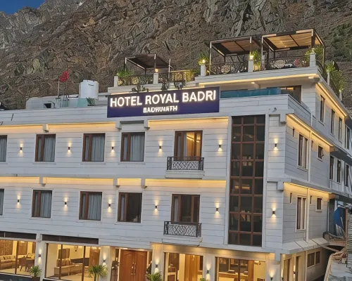 Badri Royal Badri Hotele w: Chamoli