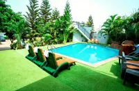 Begonia Hotel - piscina