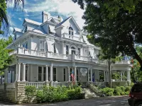 Amsterdam's Curry Mansion Inn