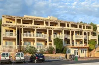 Apartamentos Paya II - parking