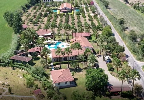 Grenadine Lodge