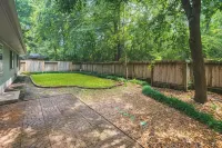 Newly furnished 1 story + Office Desk in Woodlands