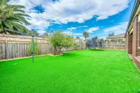 StayAU Spacious Stay Point Cook