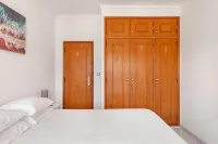 GuestReady - Deluxe home with terrace in Caparica