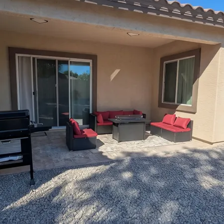 Spacious Luxury Retreat in the Heart of Glendale with All Amenities