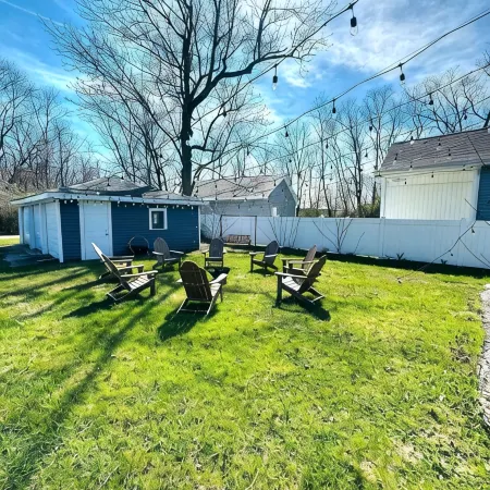 Cozy 4BD - Backyard Retreat - 3mins to Notre Dame