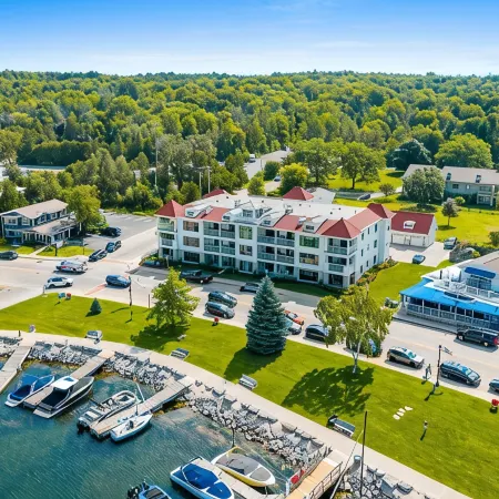 101 | Luxury | Downtown Sister Bay