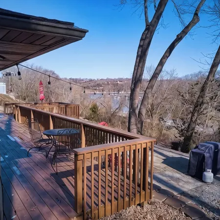 Waterfront House- Slip Included