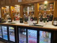 The County Hotel - Bares
