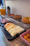 Estalagem 11 Suites - breakfast