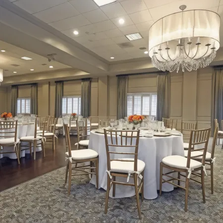 Ethan Allen Hotel