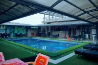 Top Rank Hotels Galaxy Asaba - parking