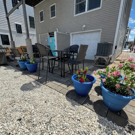 Beach Block , Barbeque, & Fully Stocked! 3 Parking Spots and Great for Families! Отели в г. Бригантин