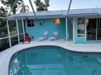 Coco NoKo cozy beach cottage + Swimming pool! Golf cart and pet friendly! - Pools