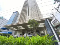 Good Homey Studio Apartment at Warhol (W/R) Residences By Travelio - Holiday Apartments
